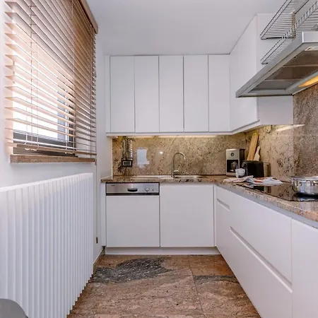Spacious Duplex With Parking, Three Terraces And Magnificent Sea View! *