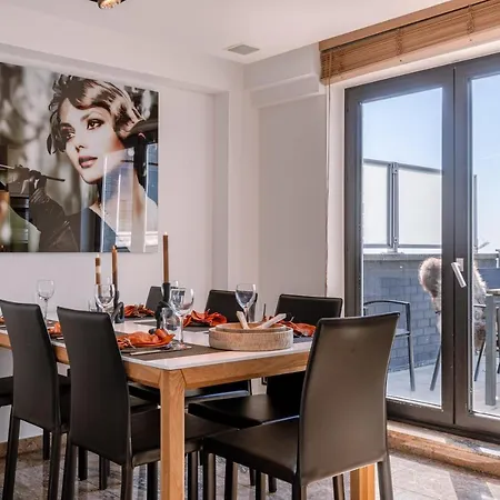 Apartmán Spacious Duplex With Parking, Three Terraces And Magnificent Sea View!