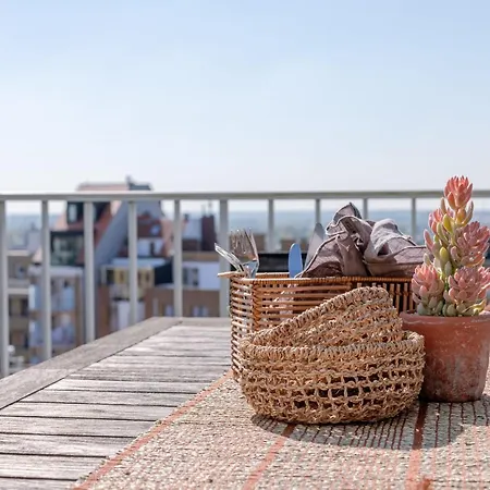 Spacious Duplex With Parking, Three Terraces And Magnificent Sea View! Apartment Knokke-Heist