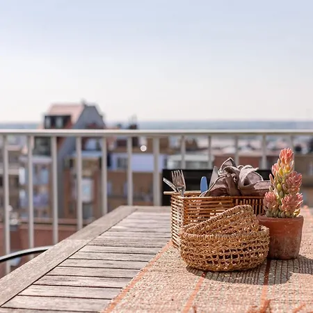 Spacious Duplex With Parking, Three Terraces And Magnificent Sea View! Apartmán Knokke-Heist